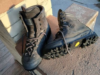 Women's 7 One Sport Boots