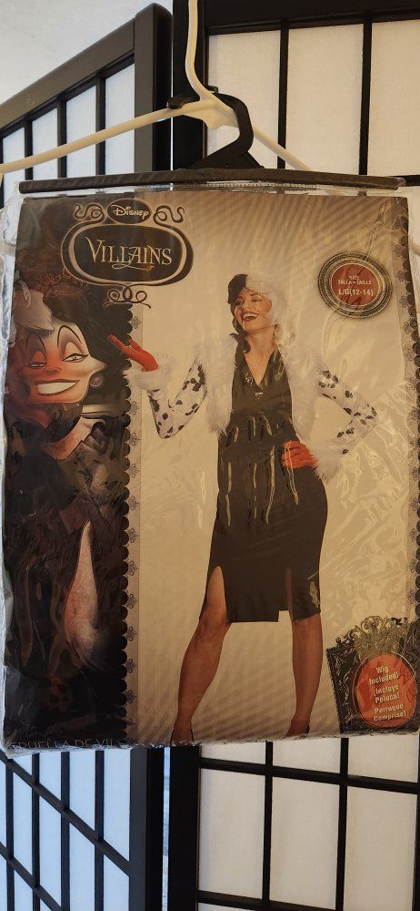 Disney Villains Cruella De Vil Costume With Wig Size L/G (12-14)