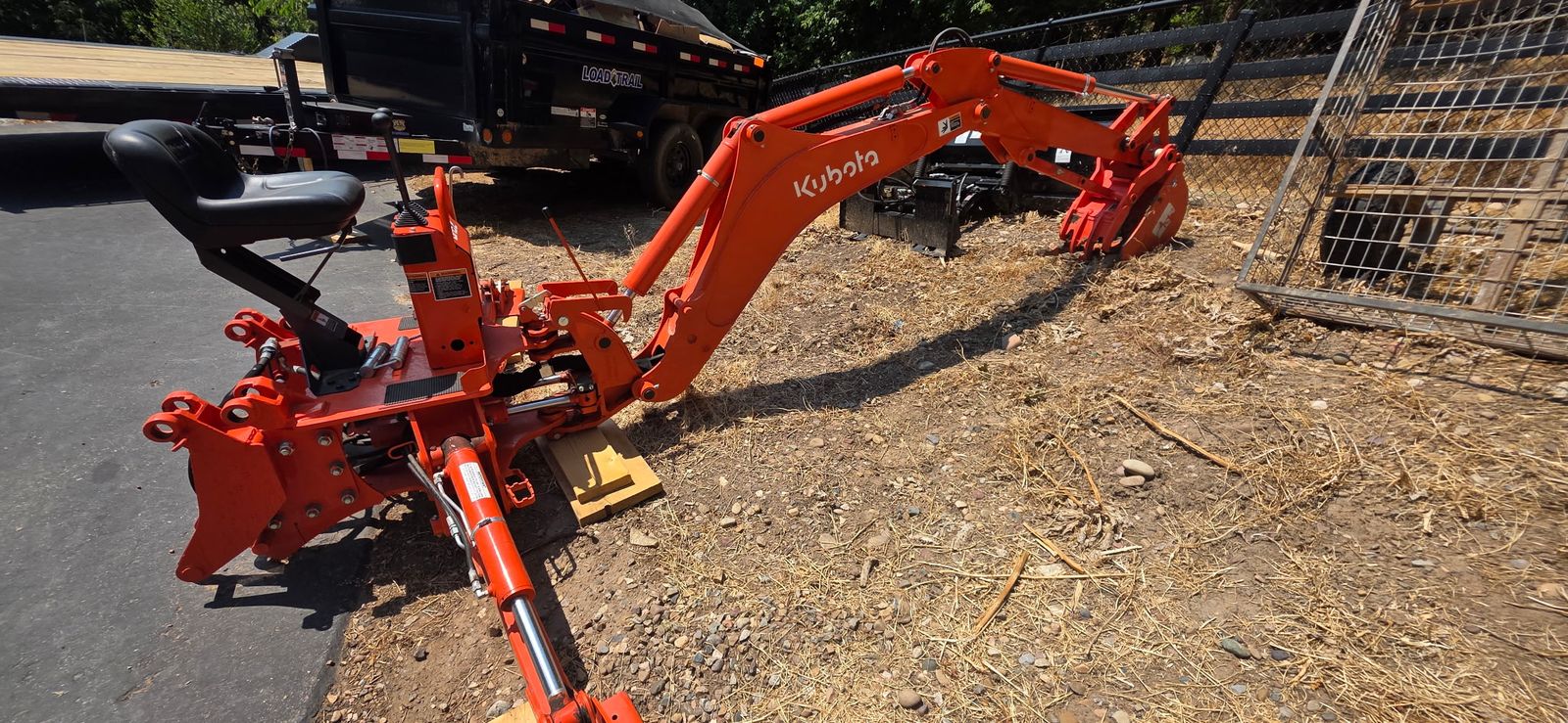 BH92 backhoe attachment for kubota tractors