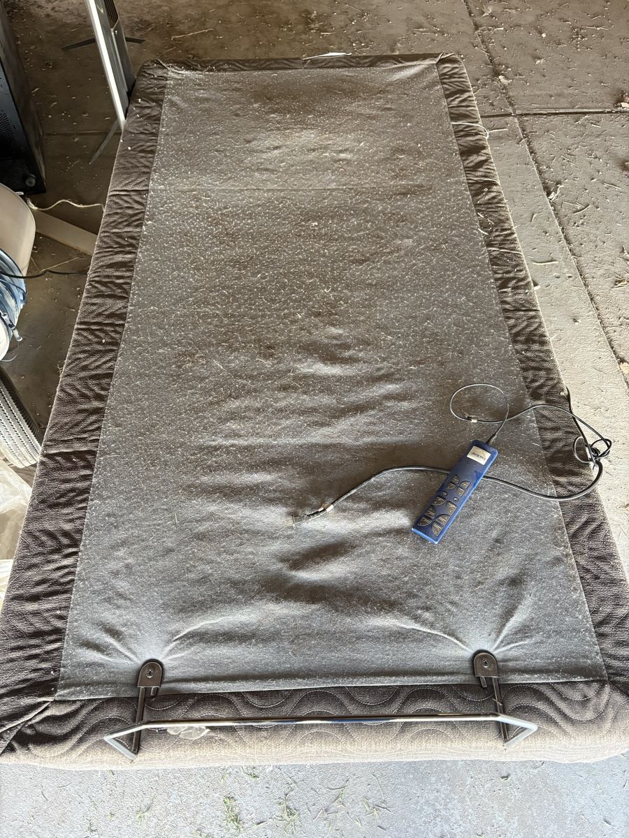 Free adjustable base