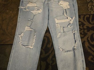 Cute Hollister Jeans For Sale!!