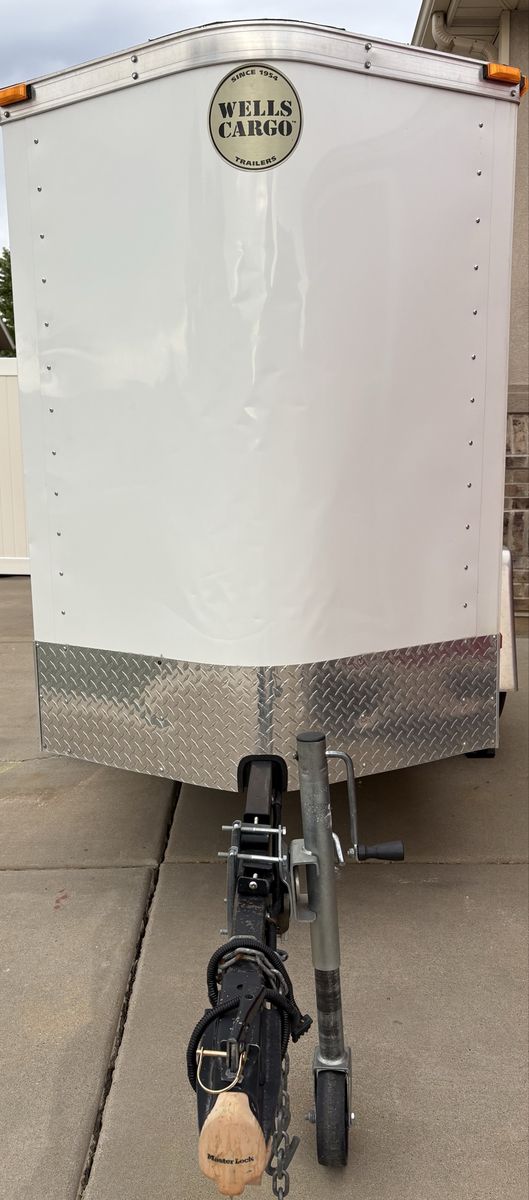 2015 4x6 Wells Cargo Enclosed Trailer