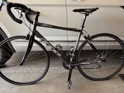 Felt Z70 Road Bike - Gray Aluminum Frame, Carbon Fork/Seatpost, Well-Maintained