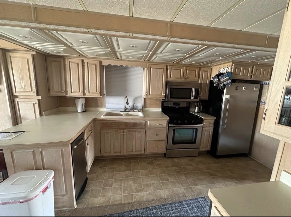 Main image 5