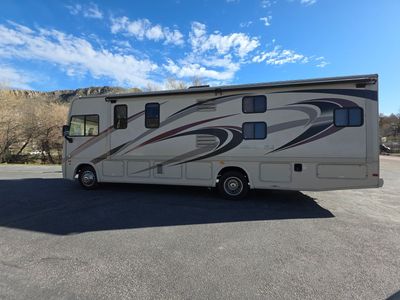 Bunk Beds Georgetown 31B Class A Motorhome W Solar