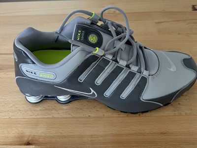 NIKE SHOX NZ Size 12 Brand New