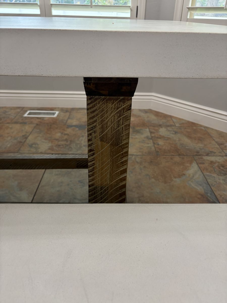 Main image 3