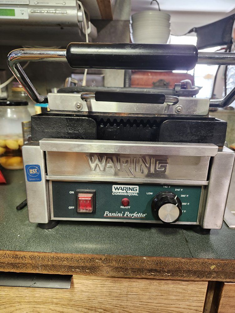 Waring sandwich grill (panini)