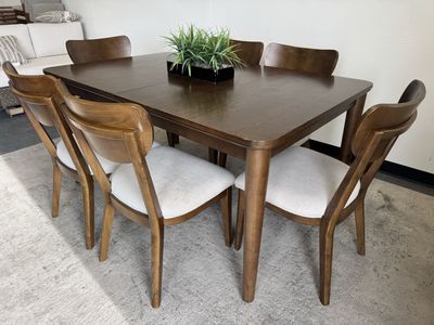 COSTCO 7-PIECE DINING TABLE SET w/ LEAF