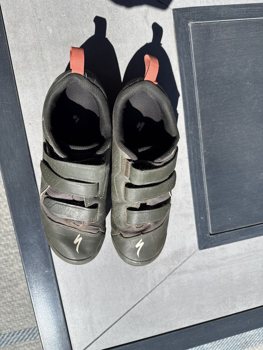 Specialized bike shoes