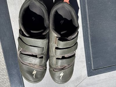 Specialized bike shoes