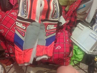 child size MSR Motocross Riding Pants – Red/Blue