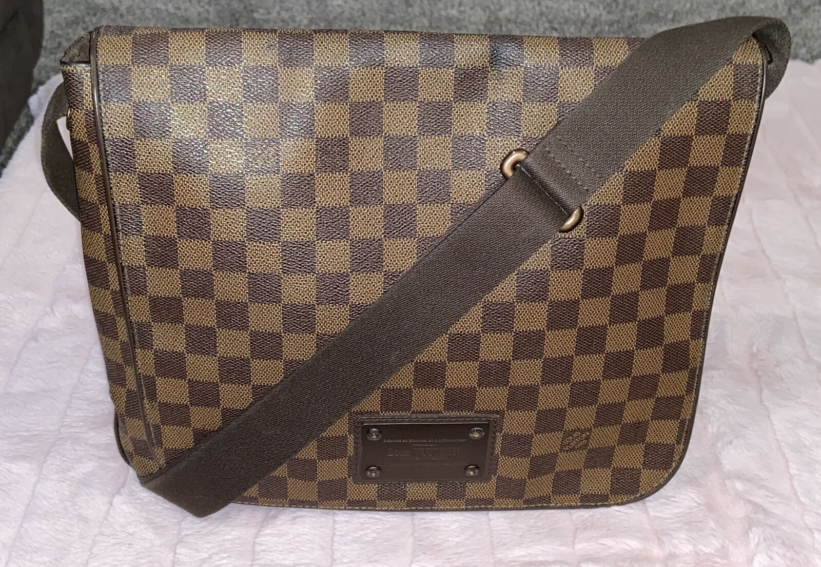 Louis Vuitton Damier Ebene Brooklyn MM Crossbody Bag