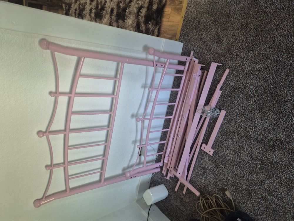 free twin bed frame and mattress
