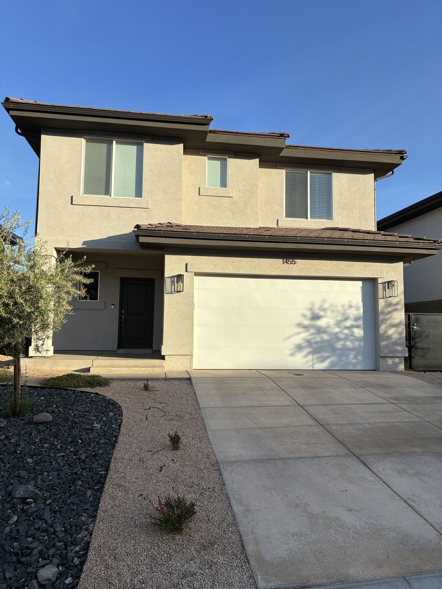 Long Valley- Washington Utah 4 bed 2.5 bath 2131 sq ft
