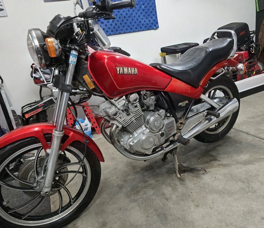 1982 Yamaha Maxim XS400 – 5,900 Original Miles