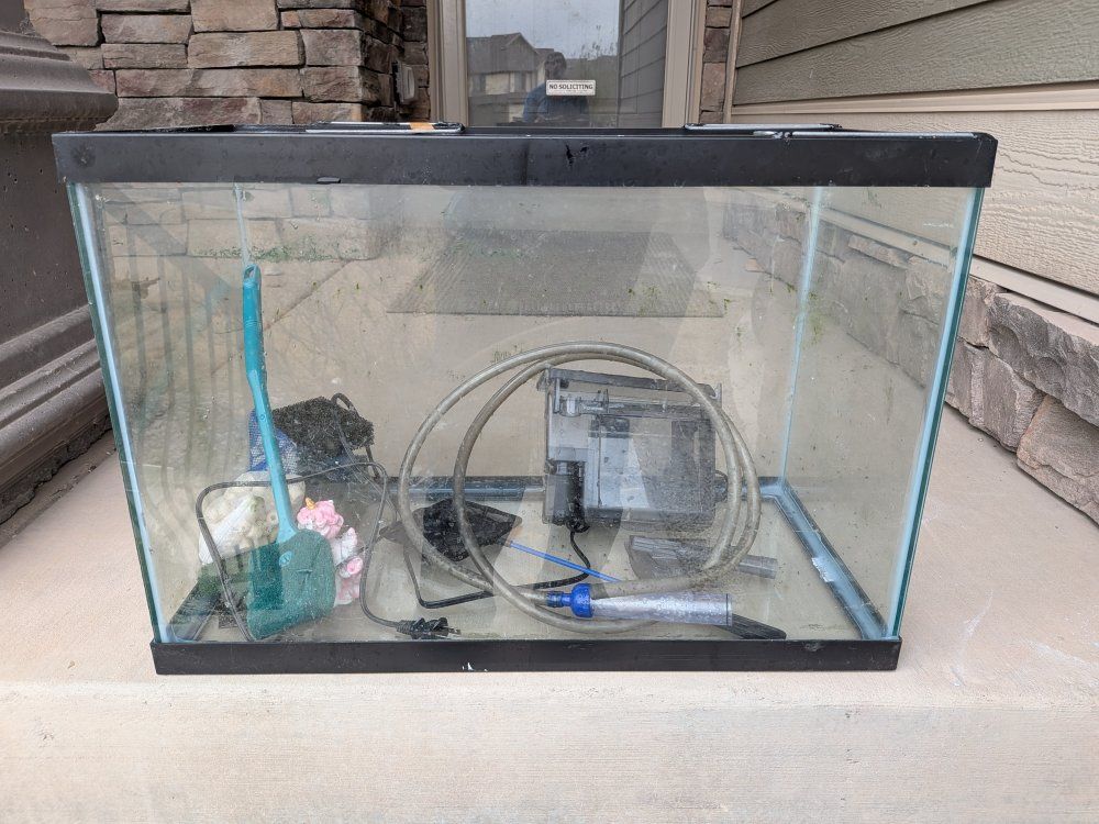 20 gallon tall + extras, Electric gravel vac, etc