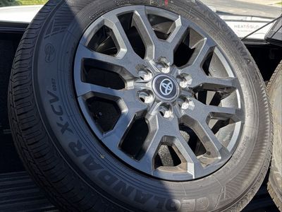 Toyota tundra oem wheel/tire 265 60 20