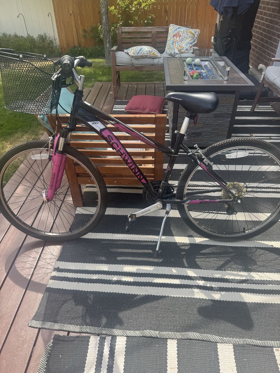 Schwinn Sidewinder 26" Women's Mountain Bike with Basket, Black/Pink