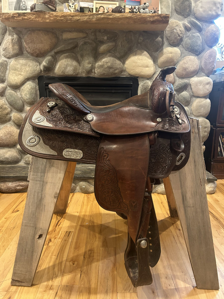 Circle Y Show Saddle - 16" - Lightly used, like new condition