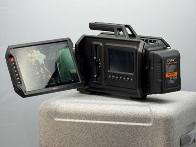 Blackmagic Design Ursa 4k ProRes EF SDI XLR Like NEW w/ xtras!!!
