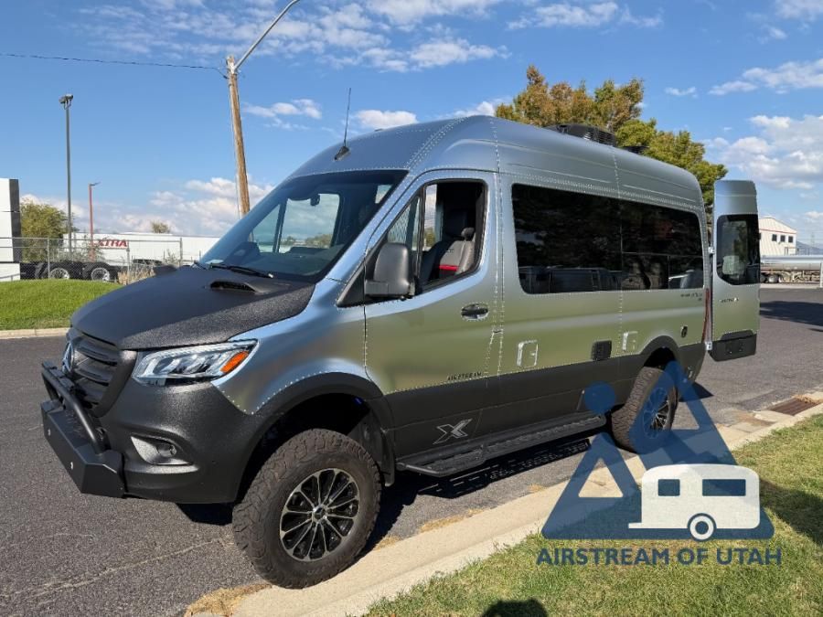 New 2026 Airstream Interstate 19X LE Outland Edition Std. Model Motor Home Class B - Diesel Stock #26UM002