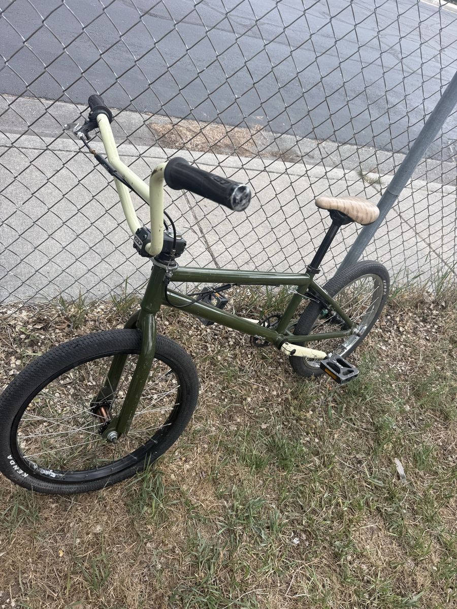 GT BMX Performer- Team Conway- Olive Green with Cream Handlebars and Seat