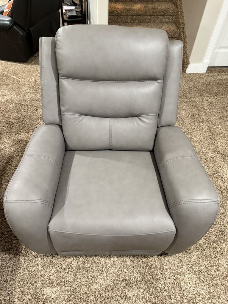 Grey Power Recliner (Brand New)
