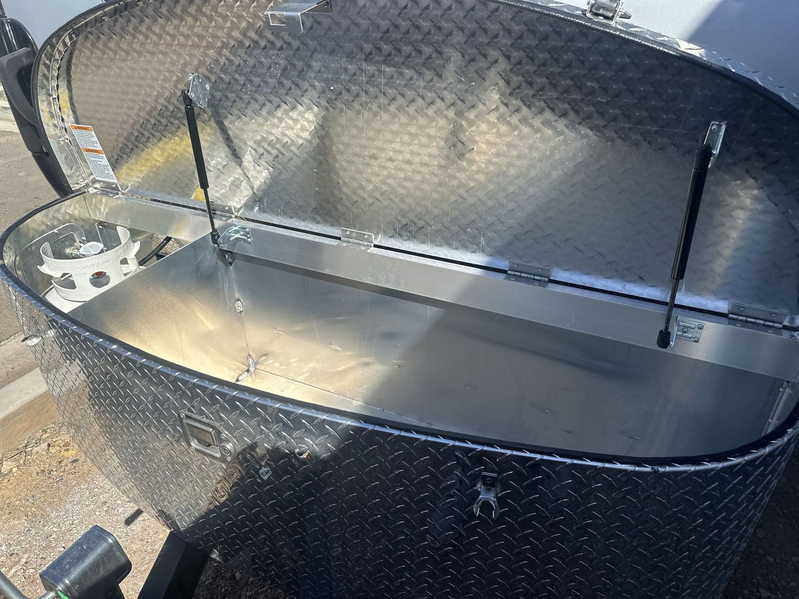 Main image 6