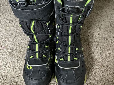 Quest Black & Neon Green Winter Snow Boots for Boys, Youth Size 6, Warm & Durable