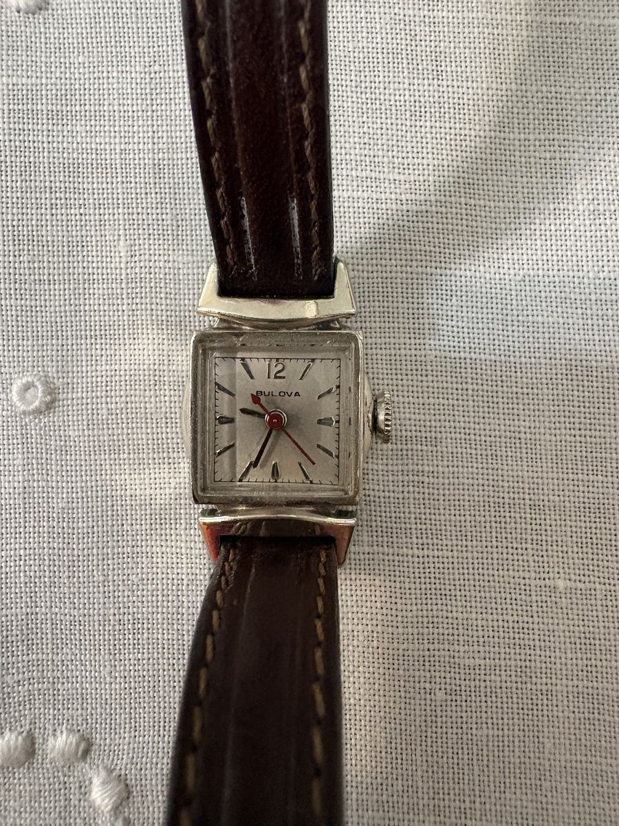 Vintage Ladies Bulova Watch