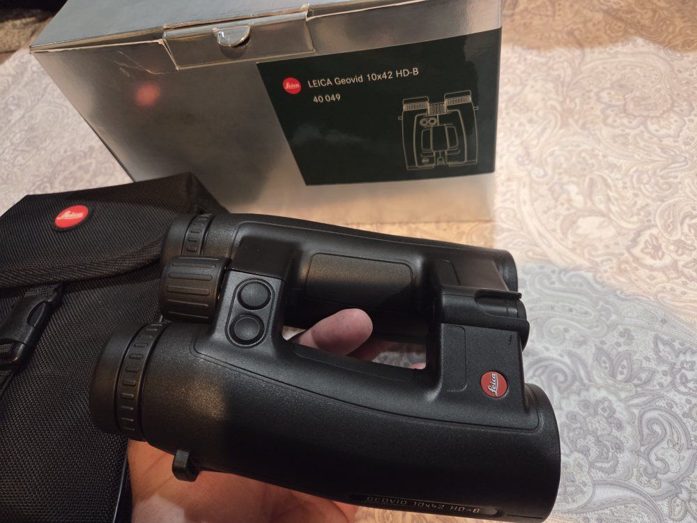 Leica Geovid 10x42 HD-B Laser Rangefinder Binoculars - Black, Excellent Condition