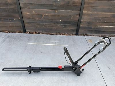 Yakima FrontLoader bike roof rack -- like new