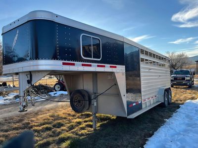 Featherlite Horse Trailer