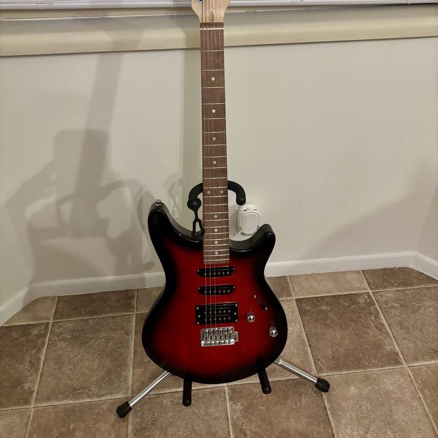 Rogue Rocketeer Stratocaster Guitar 