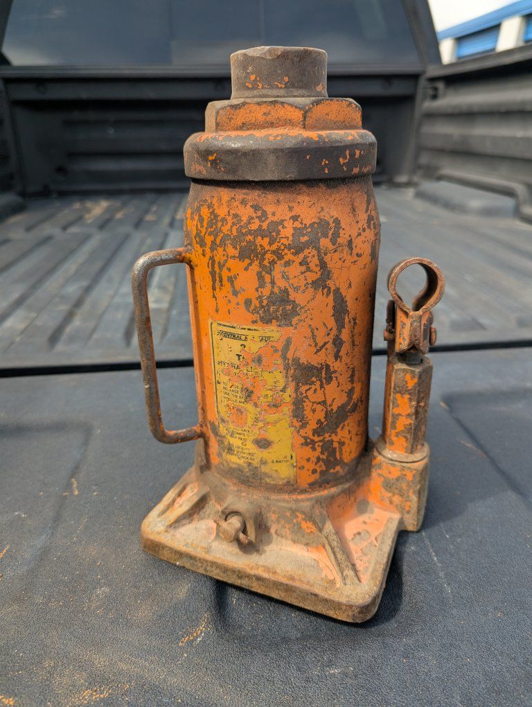 Main image 104