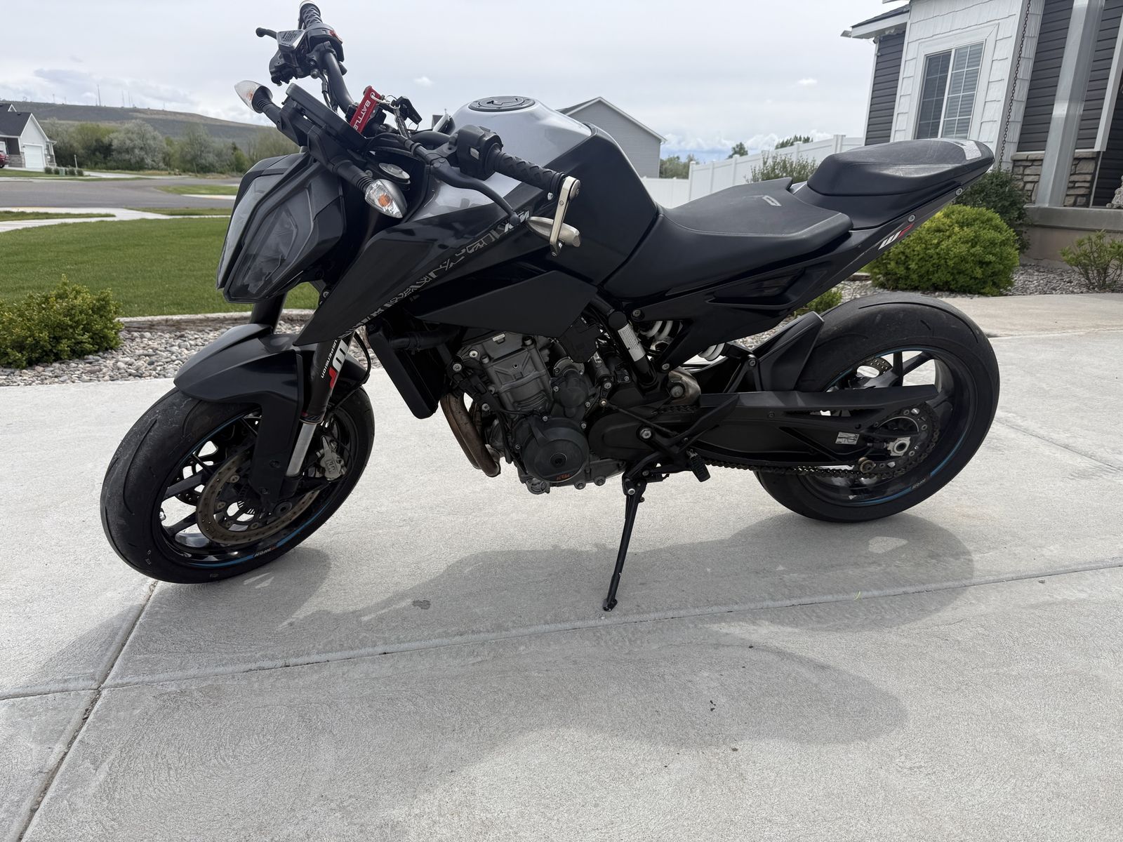 2019 KTM Duke 790 Sportbike - Black, Low Miles, Excellent Condition,