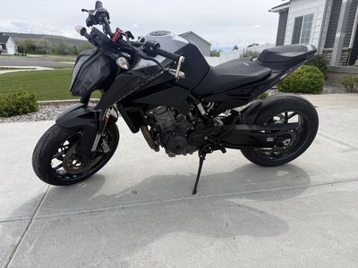 2019 KTM Duke 790 Sportbike - Black, Low Miles, Excellent Condition,