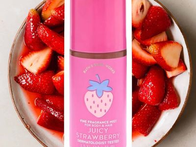 BATH & BODY WORKS -- JUICY STRAWBERRY