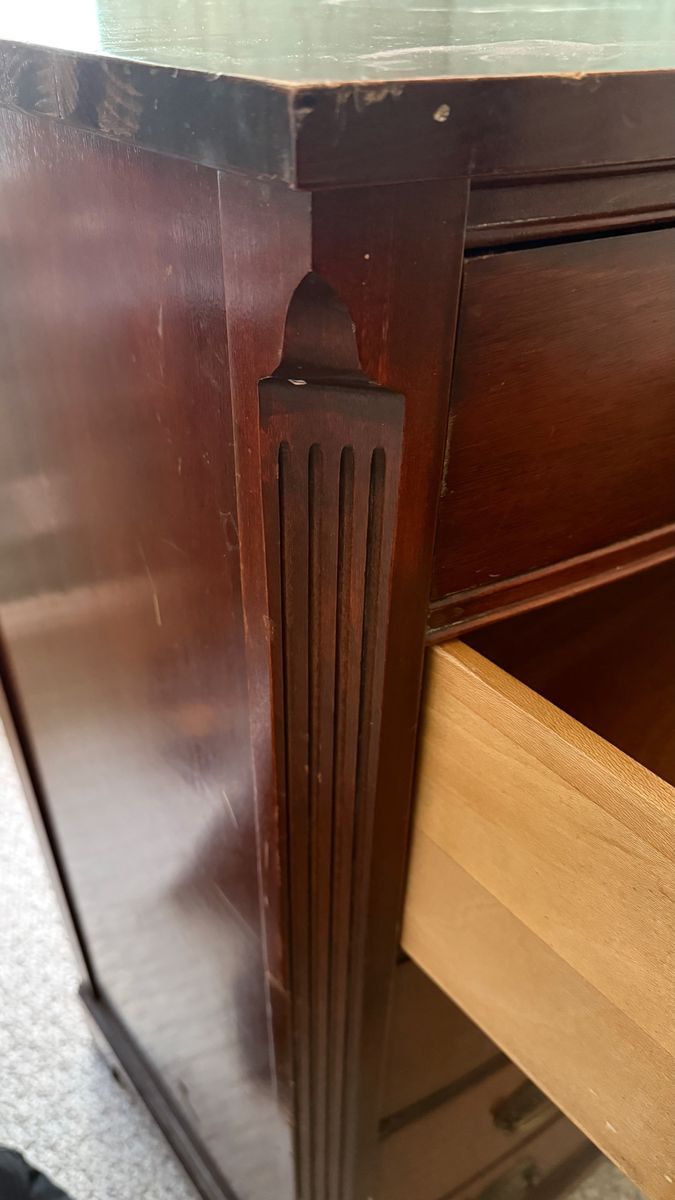 Main image 3