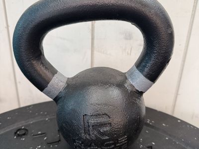 New 13 Pound Kettlebell 6KG