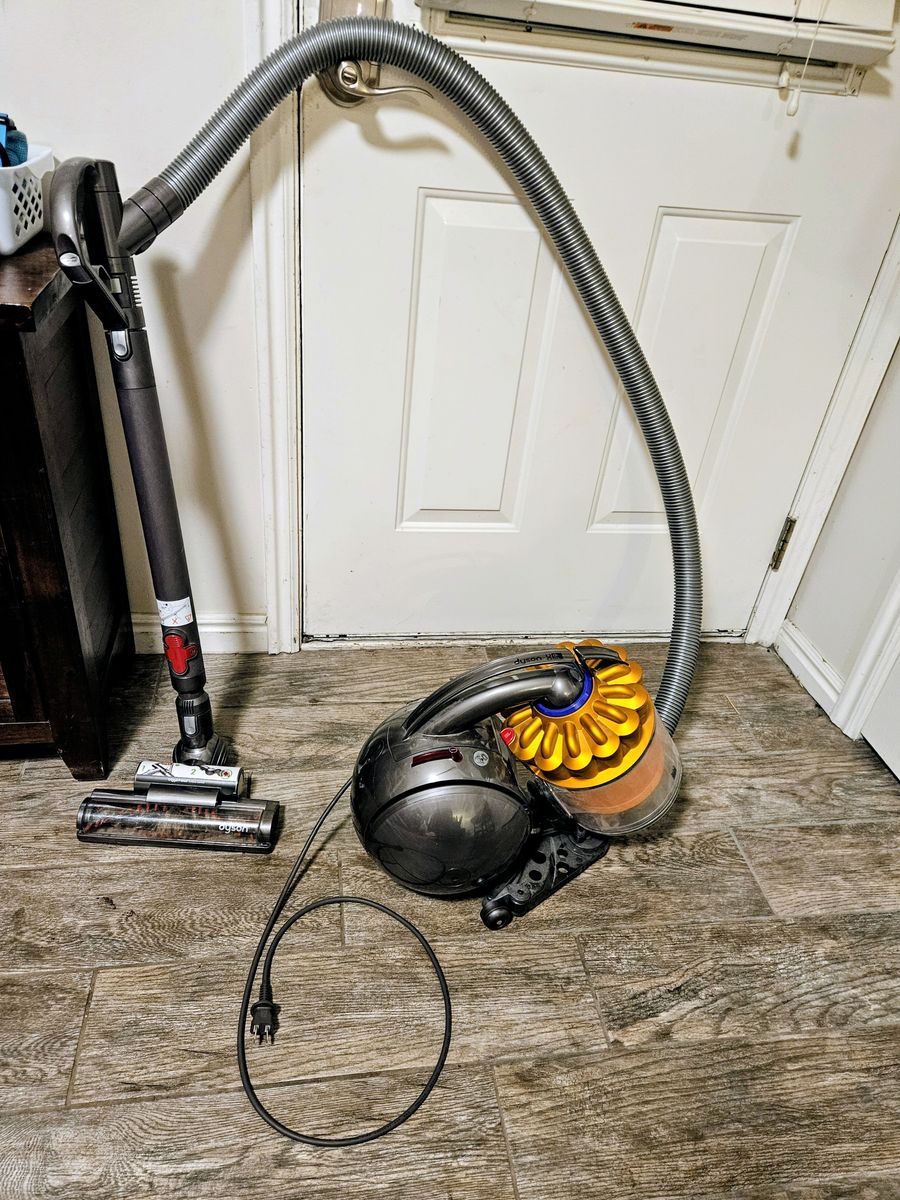 Dyson DC39 corded Vacuum