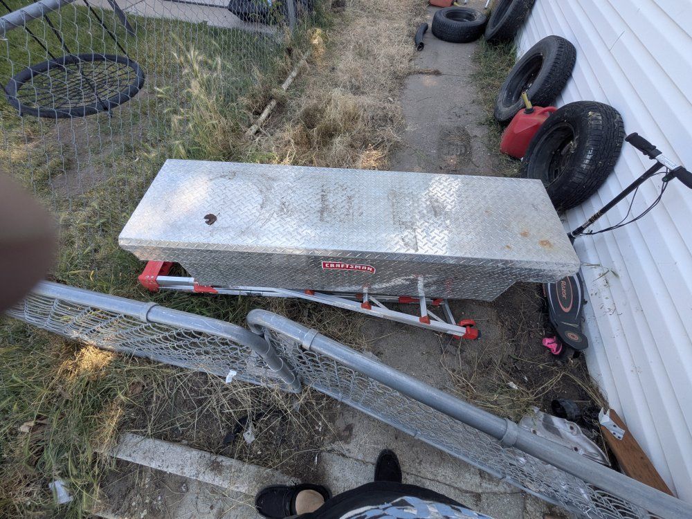 Craftsman Diamond Plate Aluminum Truck Tool Box - Used