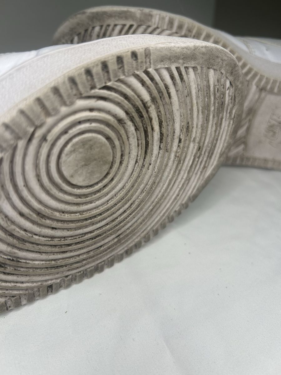 Main image 6