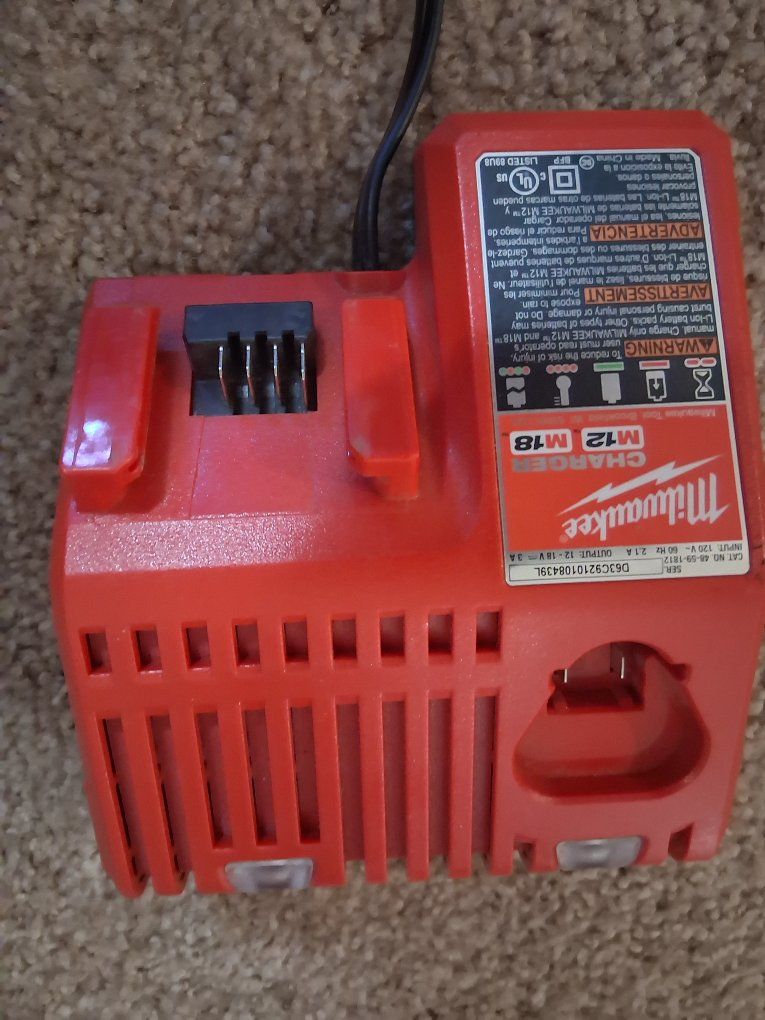 Milwaukee M12 and M18 Multi-Voltage Lithium-Ion Battery Charger and Milwaukee M18 REDLITHIUM XC5.0