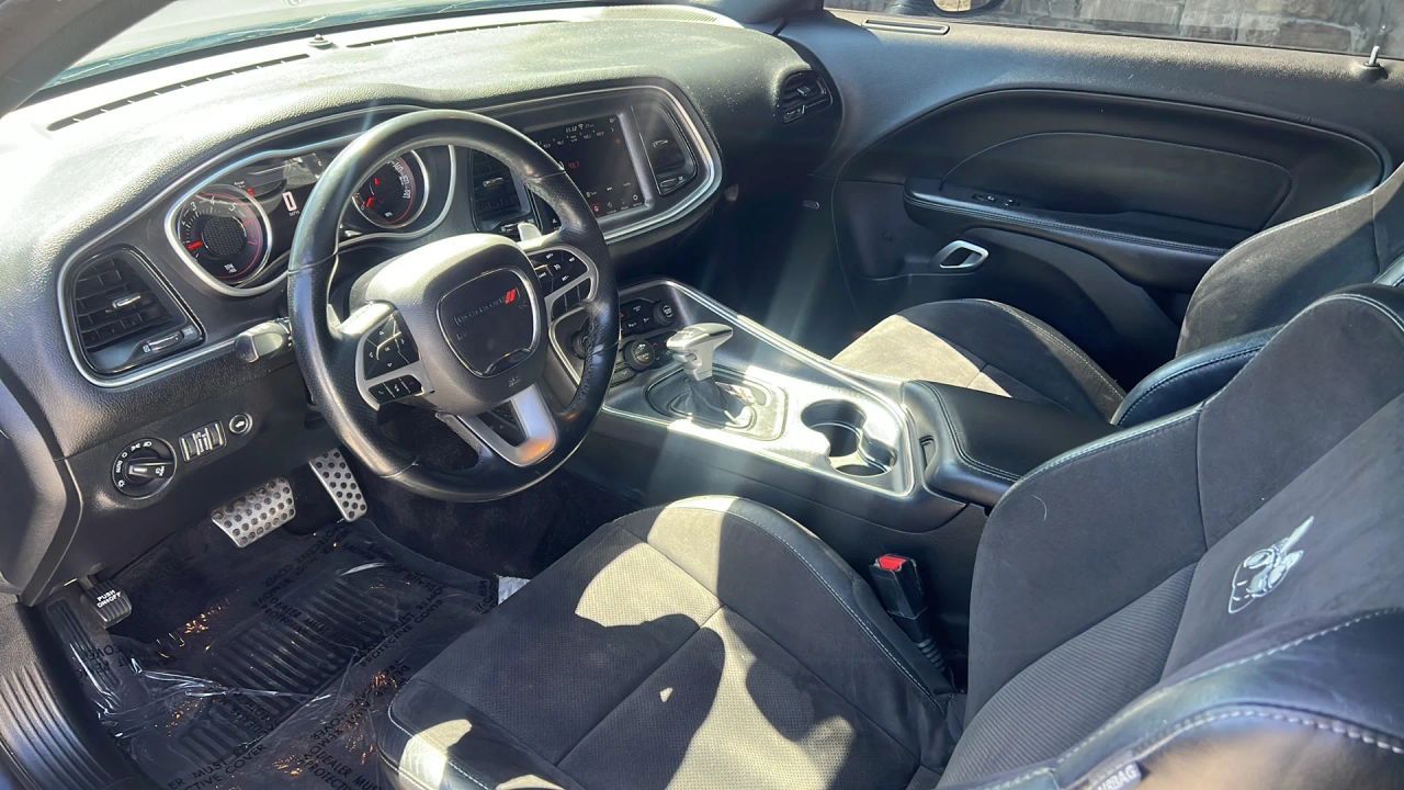 Main image 5