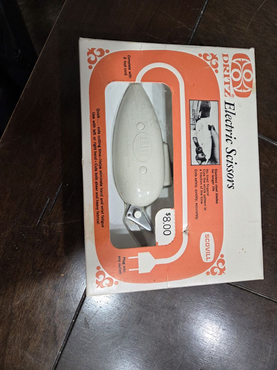 Vintage Dritz Electric Scissors – New Old Stock in Original Box Never Opened