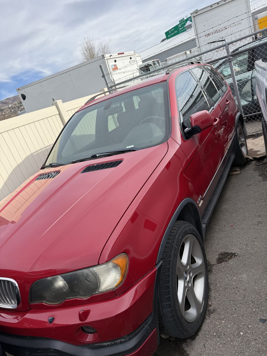 2002 BMW X5 4.6 is