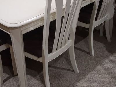Rustic White Table with Leaf Extender