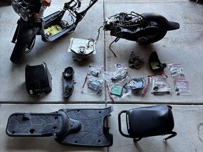 2017 Honda Ruckus 49cc Scooter Frame & Parts - No Title - Needs Valve Adjustment